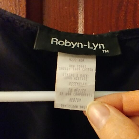 Vintage Robyn-Lyn Ugly Christmas Skiing Santa Vest - Picture 6 of 6